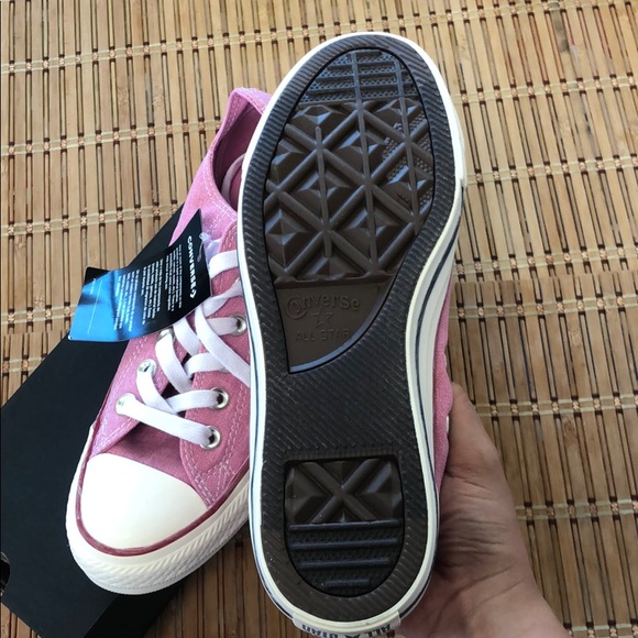 Converse - Picture 3 of 5